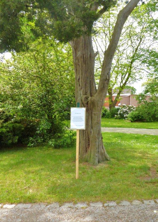 Stele im Park der Villa von Issendorf